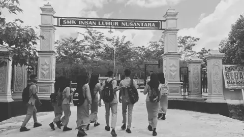 Mempersembahkan sebuah karya  film pendek yang berjudul 