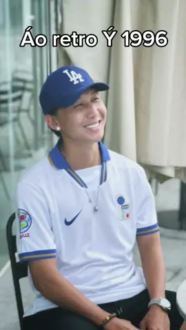 Áo bóng đá retro Ý 1996 🔥 Ae còn muốn shop lên thêm mẫu nào cmt xuống dưới nhé 🥰  #aobongdaretro #blockcore #retro #thoitrang #footbaljersey #retrofootballshirt #retrofootballshirt #aobongda #xuhuong 