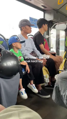 Jauh dari ayah capek, banyak yang harus aku hadapi sendiri di perantauan.#ayah #anaklakilaki #perantau #fyp 