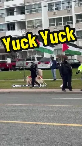 Today in Toronto they came dressed to impress, look at Yuck Yucks biggest Canadian fan. Canada you have a Yucky problem on your hands, I’m praying nothing bad happens, do something before it’s too late. #toronto #canada #yuck #yuck  