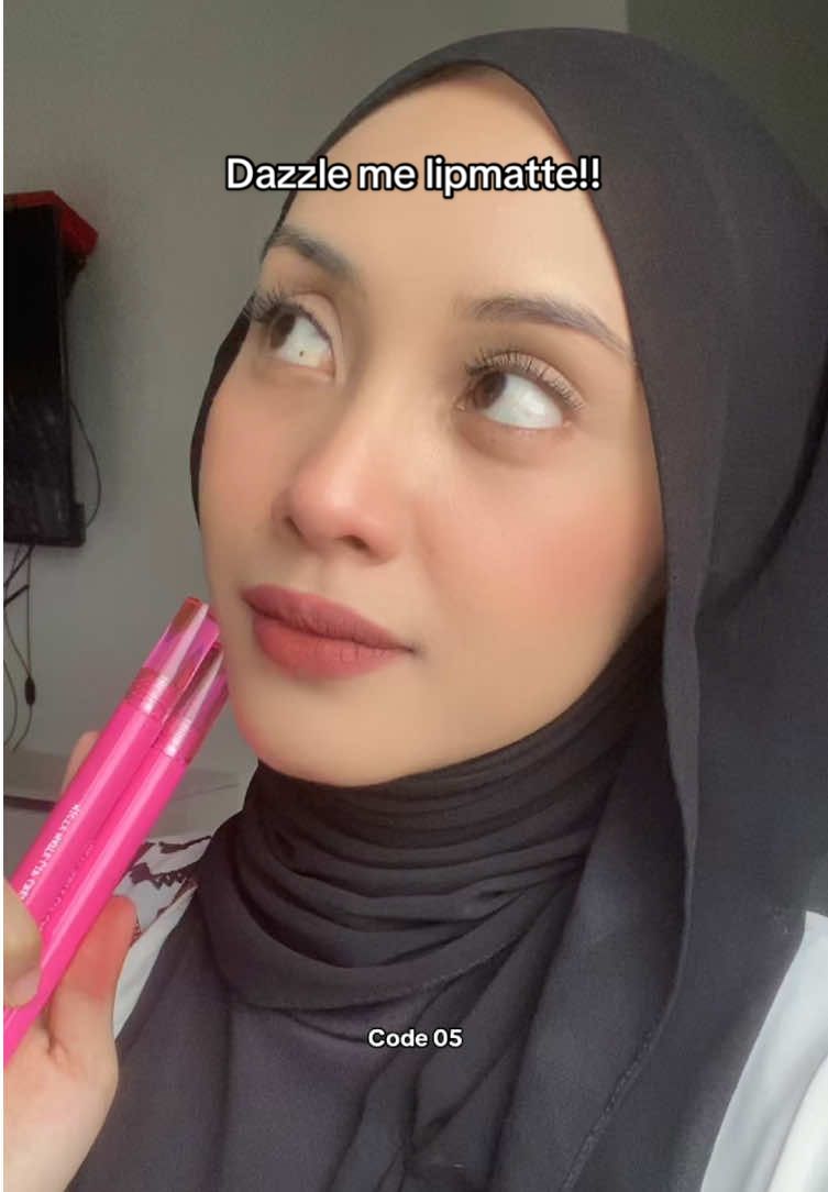 SUMPAH CANTIK !! BAU WANGI, SOFT GILA !!!  #lipmatteviral #lipmattemurah #lipmattemalaysia #lipmattedazzlemeviral #dazzlelipmatte #dazzleme 