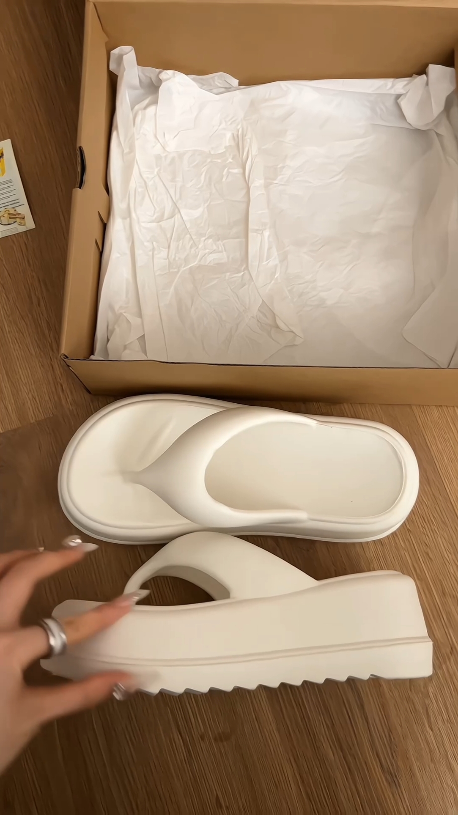 Dép tông kẹp đế độn #deptong #depkep #depdecao #giaydepxinh #thinhhanh #xuhuong #muataitiktok #tiemgiaycuanang 