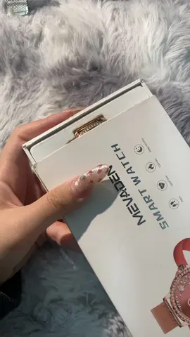 Love this watch! #tiktokmademebuyit #techno #bluetooth #tiktokshopblackfriday #smartwatch #watch #waterproof #tiktokshopcybermonday #accessories 