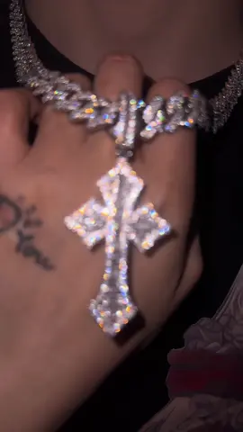 Cross pendant #icewaterjewelry #hiphopjewelry #hiphopculture #zirconia #jewelry #Tiktokshop #tiktokshopblackfriday #fyp #fy 