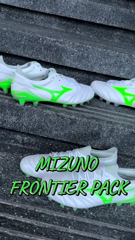 𝗦𝗔𝗪𝗔𝗦𝗗𝗘𝗘 🙏 MIZUNO FRONTIER PACK - - - - - - - - - - - THE BORDERLESS EXPERIENCE เปิดสัมผัสประสบการณ์ไร้ขอบเขต 💚✨ รองเท้าสตั๊ดคอลเลกชันใหม่ล่าสุด จากแบรนด์ Mizuno ที่มากับสีเขียวสดใส มีวางจำหน่ายทั้งตัวท็อปสุดของรุ่น #MadeinJapan 🇯🇵 และตัว Elite #MadeinVietnam 🇻🇳 ที่ร้าน Ari Football และช่องทางออนไลน์ : arifootballstore.com #AriFootball #FootballForAll #ฟุตบอลของทุกคน #AriSawasdee