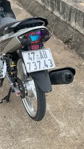 Đã nói là kh chơi nữa mà sao mấy tụi bay cứ đêm ta ra làm trò hề thế nhờ. Đi thì đi 2t dnc phuộc rcb mod mà cứ thích khịa hoàiiiiiiiiiiii#xh #xhtiktok #xhhhhhhhhhhhhhhhhhhhhhhh #siriusđộkiểng #siriuskieng #siriusbacden #sirus110 #hautst #xedovietnam #xedokieng #fyp #fyppppppppppppppppppppppppppppppppppp 