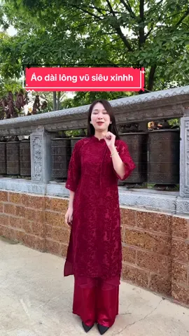 Cả sét áo dài lông vũ siêu xinh mà có hơn hai chămmmm cành đào thoai chị em ạ mê chưaaa nào #quynhnammm #aodai #aodaivietnam #aodaicachtan #aodaitet #aodaicuoi #xh 