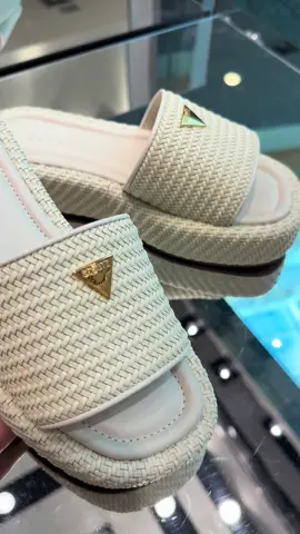 Vcs precisam dessa flatform😌🫠 #flatformschutz #flatform #tresse #courotramado #schutz #fyp 