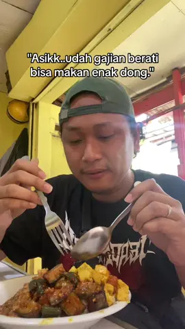 Ada yg udh gajian tp lewat doang? Ada☝🏻😔
