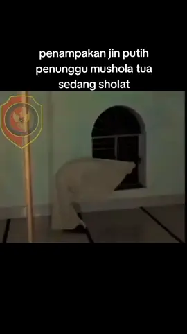 jin pun beribadah kepada allah.