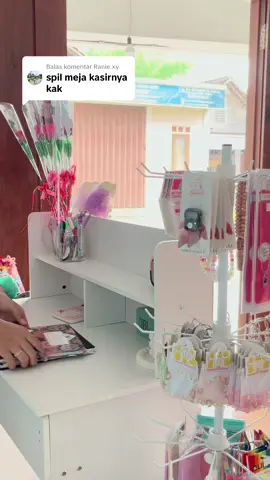 Membalas @Ranie.xy  ini tuh meja serbaguna bgt 🥰, rekomen bgt buat yg nyari meja bisa buat kasir atau meja belajar ya kak 😁 #rekomendasimejabelajar #mejakasir #bisnispemula #DiadoAmigo #masyallahtabarakallah 