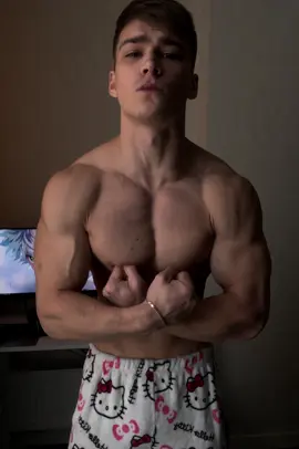 тгк: cursed.bar | #posing #pump #bodybuilding #motivation #aesthetic #recommendations