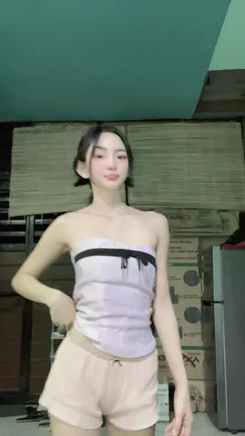 tara na live na haha