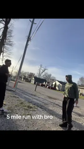 🏃🏽‍♂️🏃🏽‍♂️