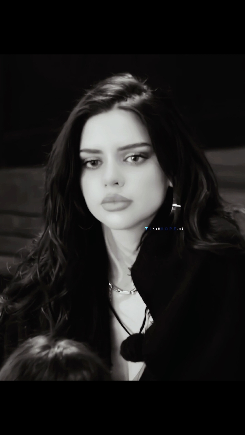 لي عند اهلك دين   @Farah🌸razem  #fyp #فرح_رازم #فرح_الجزئرية  #مالي_خلق_احط_هاشتاقات  #تصاميم_ساره #لااسامح_تنزيل_تصاميمي 