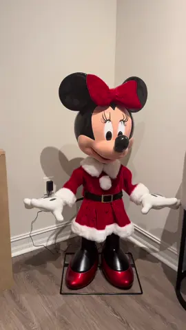 Christmas 4ft animated Minnie Mouse from home depot!! 🎄🤍 watch until the end to see my toddler’s reaction! #disney #disneyfinds #minnie #christmas #homedepot #homedepotfinds #christmasdecor @The Home Depot 