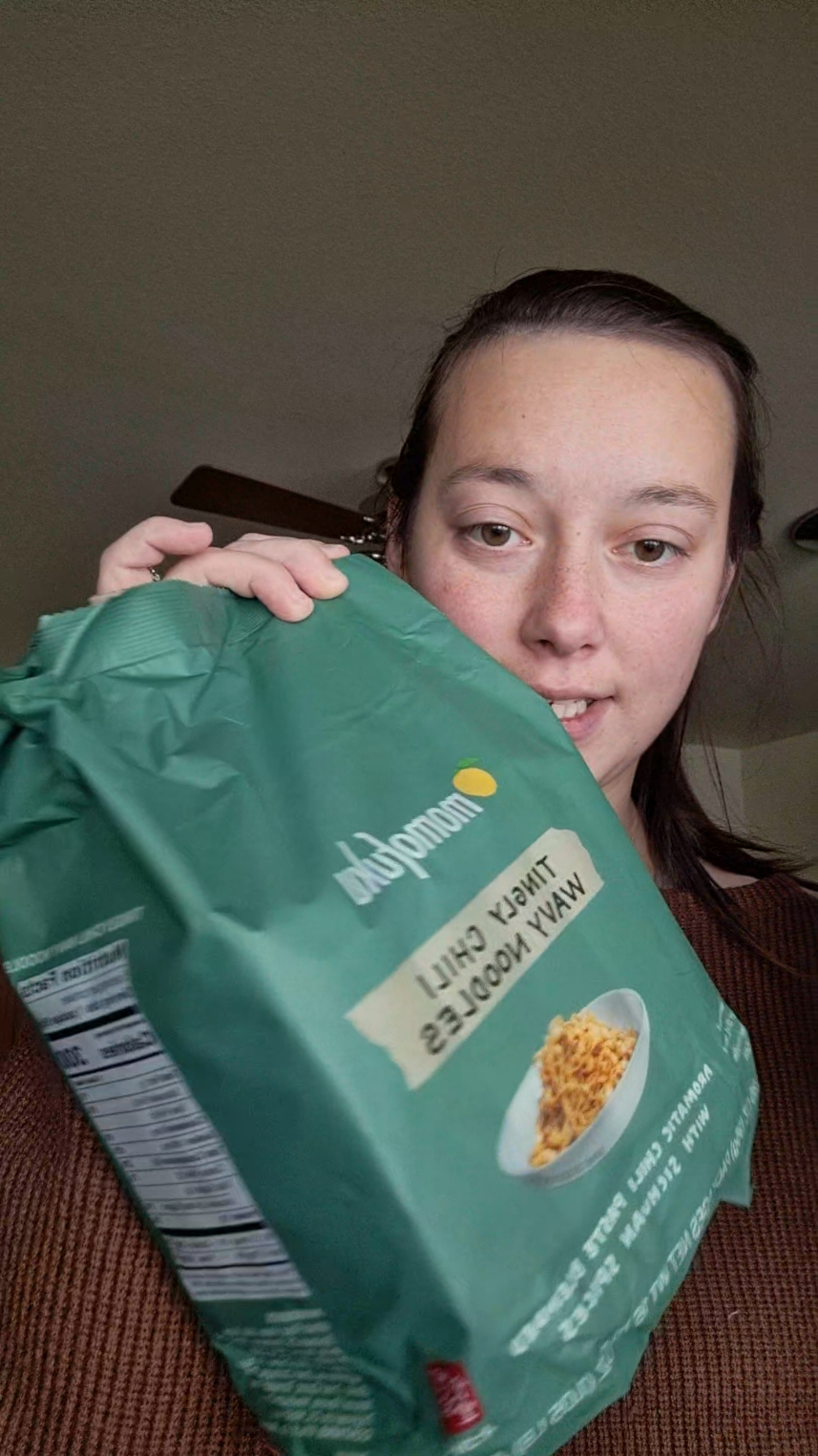 stock up before the price goes back up! these are air dried with no preservatives, and each serving comes with its own sauce packet so you can decide how much you want to use. #momofuku #noodles #easydinner #tiktokshopblackfriday #tiktokshopcybermonday #tiktokshopholidayhaul #FoodTok 