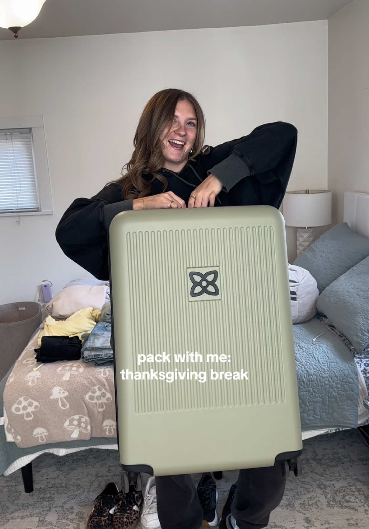 so happy to be home☺️ #packwithme #packing #thanksgiving #thanksgivingbreak #homefortheholidays #homeforthanksgiving #newluggage #sherpani  #packingasmr #collegestudent #packingtogohome #luggage #luggagepacking #packingtips #cuboulder @Sherpani 