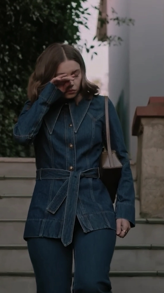 وحكموا عليا من شكلي...☹️#افرا_ساريتاش_اوغلو #afrasaraçoğlu #طائر_الرفراف #yaliçapkini 