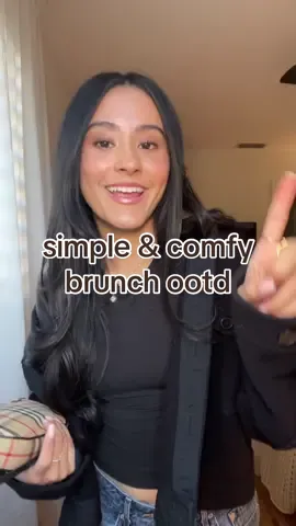 ootd for brunch ☕️🍳🥞🧇 @Aritzia @SKIMS @Levi’s @Jeffrey Campbell @Burberry #fashion #outfitinspo #OOTD #brunchoutfit #fallfashion #styleinspo 