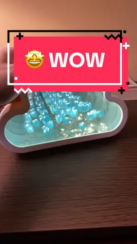 This infinite tulip lamp would be perfect for christmas gifts 🎁 check insta bio👀 #christmas #christmasgiftsideas #shopee #giftideas 