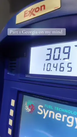 Part: 1 Georgia on my mind  The end of the year is upon us it’s been one for the books ! I have some exciting things to share with you all, I’m back in my happy place ,in the studio &  on stage. Hit up the gang and did a road trip , little biz lil chill thought I’d take you guys along with with me. shout out  to all of the great states along the way, the music that made the drive a mini concert and @dji_ official for the great handheld 4K cameras !! Take a road trip with ya boy and catch a vibe to the visuals and music. The 10 part series “ Yellow lines Playlist “  Happy Holidays guys hope you’re with the ones you love -Brandon#brandonconwaymusic #fypシ #roadtrip #2024BC 