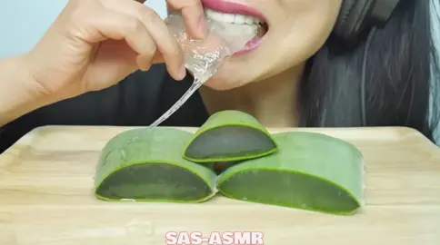 ALOE VERA ASMR! #asmr #asmrvideo #mulbang #mukbangeatingshow #asmrsegments #koreanfood #sasasmr #aloevera #aloeveraasmr #aloeverachallenge #foryourpage #foodvideo VC: Sas asmr 