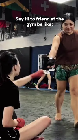 Comment if you say hi with fist👊. ⏰Last week of Black Friday Sale⏰ #combatsports #boxing #muaythai #muaythaigirls #boxinggirls #kickboxing #martialart #boxinggloves #handwraps #fist 