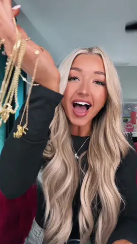 brb running to get one of everything. code: ADDI946 for even more $$$ off🫶 @EVRY JEWELS 