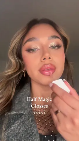 Son divinos 🤩 @Half Magic #halfmagicbeauty #halfmagicgloss #glittergloss #glossylips 