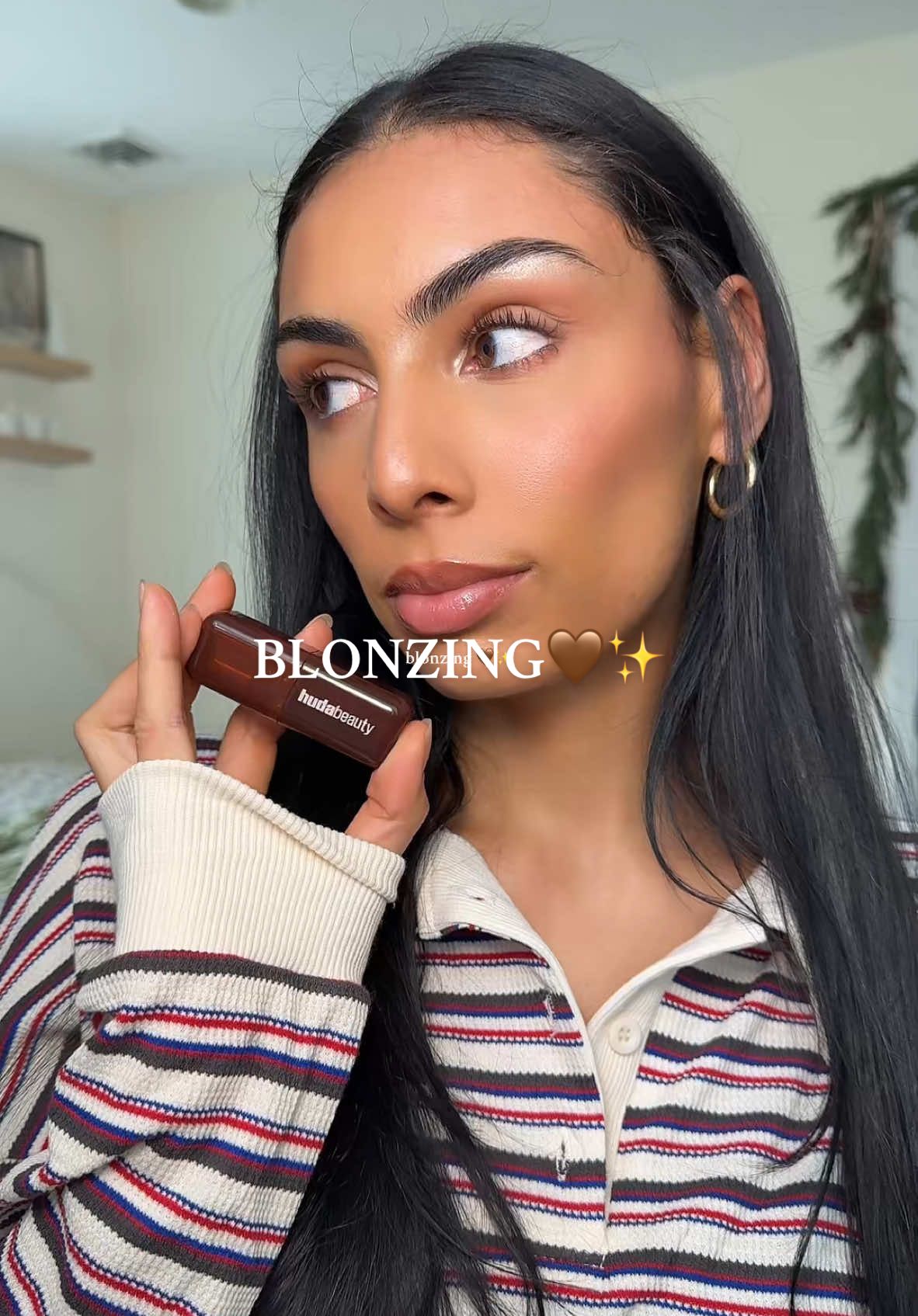 @Huda Beauty has changed the blonzing game with the blush filter shade coco loco #blonzing #blush #bronzer #fallblush #winterblush #makeuptrend 