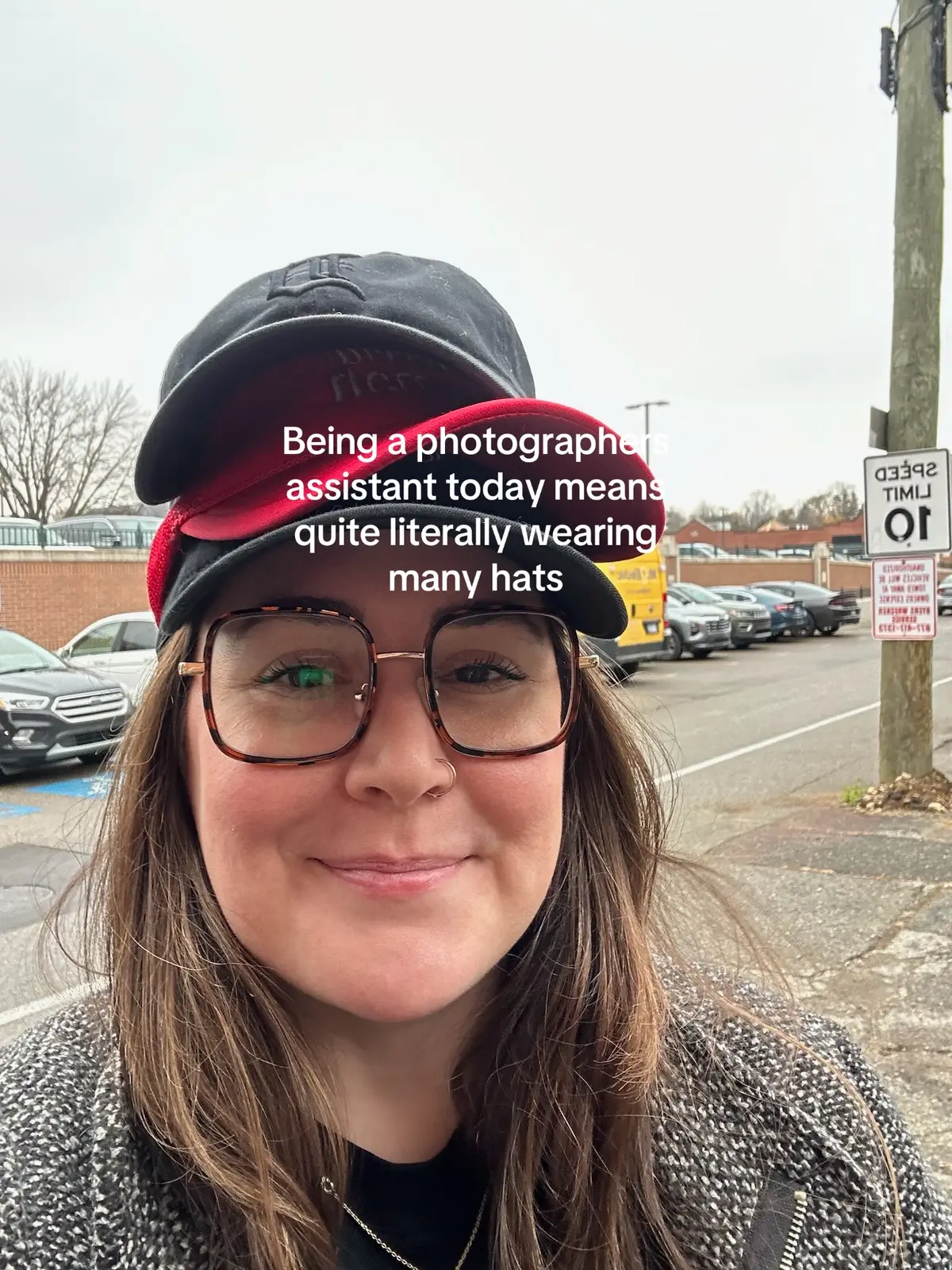 One of my friends used my studio today for a branding session! Her client is a past client of mine so I tagged along! I took bts phone videos for both of them for content. Carried hats and props. It was a fun creative day with friends ✨🙈#photoshoot #contwntcreator #photographer 