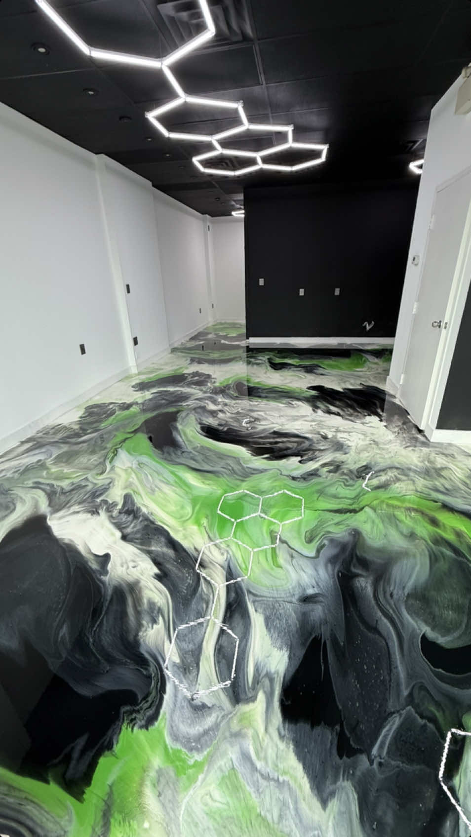Love creating art that you can walk on 🧪🦎  Easy to maintain✅ Salt resistance✅ Full chemical resistance✅ UV stable✅ No more dusty  and dirty surface✅ DM us today to transform yours📩 6477007268📲 Alanis Epoxy Flooring #fyp #garageepoxy #polyasparticflooring #epoxyresin #resinart #epoxyflooringsystems #toronto #barbershop #barber #tattoostudio #torontolife 