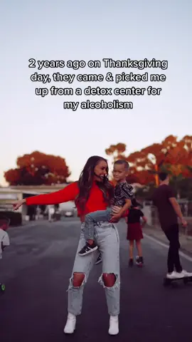 #onthisday 2021 😭 I love when memories like this pop up cause wow, has God been so good to us. 🙏🏼 Crazy to think 5 years ago, I was in a detox right now. I’m just so proud of my family & I know they are so proud of me too. 🥹♥️ #sobermom #soberwife #sobrietystory 