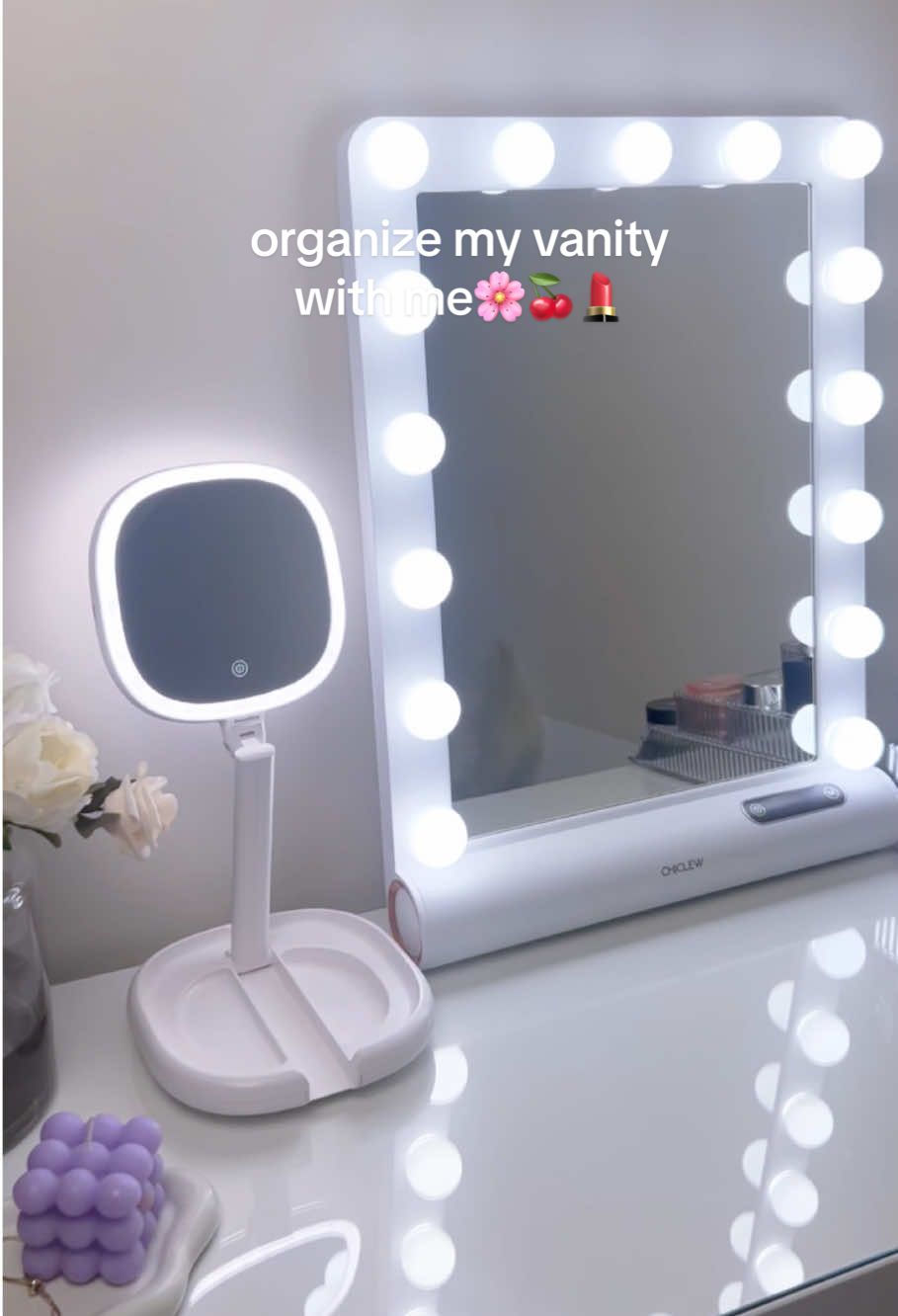 refresh my vanity with me🍓#beauty #makeupvanity #organizewithme #BEAUTIFIVE #makeupmirror #mirror #vanity #beautymusthaves #girly #aesthetic #vanitytable #beauty #fyp #foryoupage 