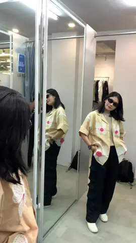 Brand local bandung✨ 📍@_disclosurestore  📍@debove beauty bar  #placetogo #recommendbandung #dateideas #funactivies #bandung #brandlocal #fashion #mustvisitatbandung #storehits