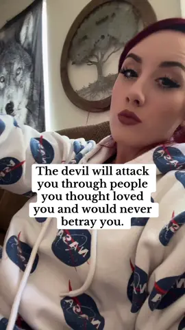 Nothing hurts more than being blindsided by someone who promised to love you forever. jøin the FB groûp for betrayed women. 🔗 in bîø. ♥️ #infidelity #betrayal #cheating #brokenheart #brokeninside #affair