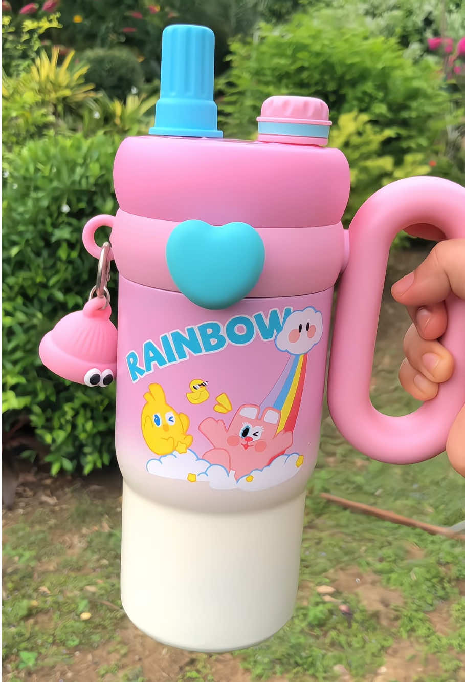 ตอบกลับ @พิกัดลับบัวลาย  ไม่หักแน่นอนนนน ใส่น้ำเต็มก็รับน้ำหนักได้สบายๆเลยค่าบบ  #แก้วเก็บความเย็น #เเก้วเก็บอุณหภูมิ #แก้วน้ํา #แก้วน้ําเก็บอุณหภูมิ #แก้วน้ําเก็บความเย็น #แก้วน้ําน่ารัก 