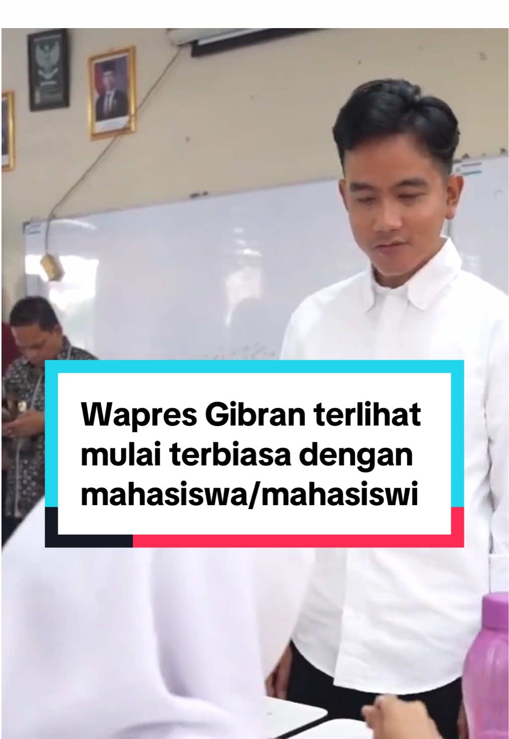 Wapres kita makin terlihat nyaman kayanya nih tinjau program makan siang gratis dan bergizi 🫰👍 #fyp #fypage #gibran #gibranrakabuming #wapres #makansianggratis #mahasiswa #tiktokpelitfyp #xyzbca 