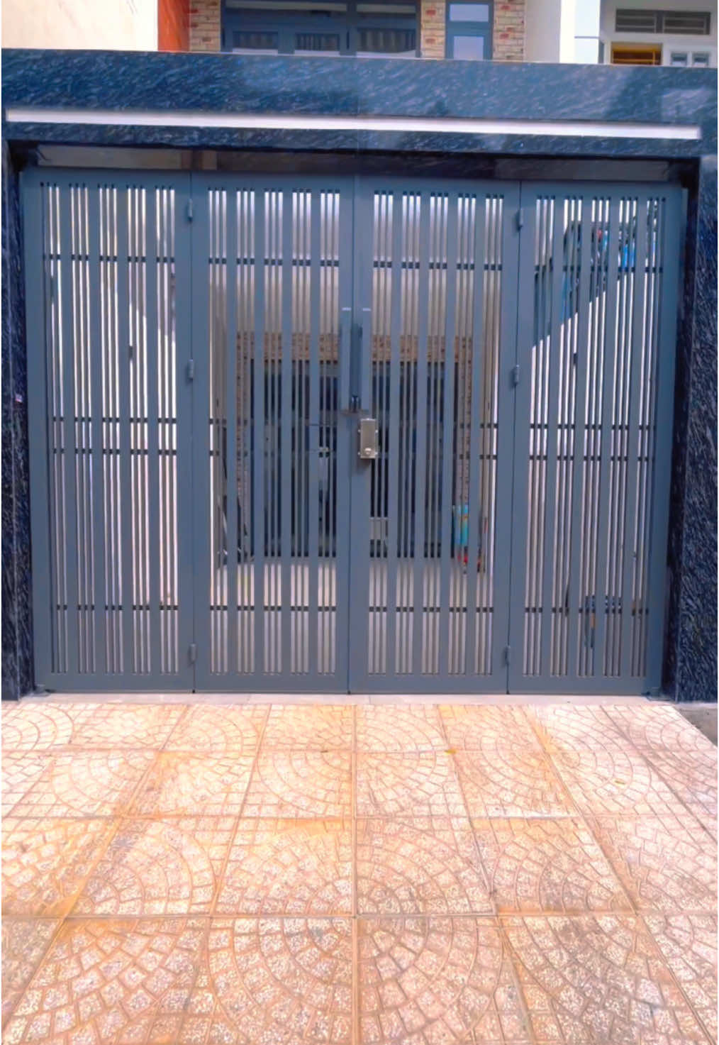 Mẫu cửa cổng 4 cánh đơn giản#cokhitaiphuoc #cuasatdep 