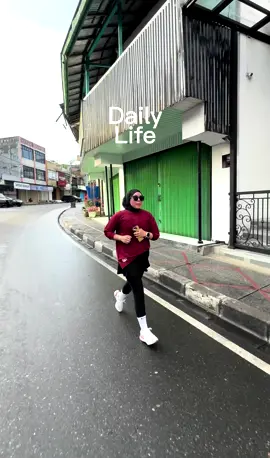 Lari - Sehat - Happy - Posting 😊🏃🏻‍♀️‍➡️ #Running #runninggirl #bukittinggi #morningrun #pelarikonten #pelari #fyppppppppppppppppppppppp #fypシ゚ 