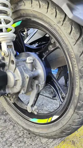 NAMUMUTING GULONG? Vs1 Tire Black Got you!! Check out na!!#tire #tireblack #motor #car #tirecleaning #motorclean  #tiktokmademebuyit 