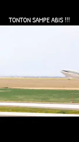 Tertarik Buat Terbang Bersama Pilot ini?? #alurceritafilm #alurfilm #shortfilm #shorts 