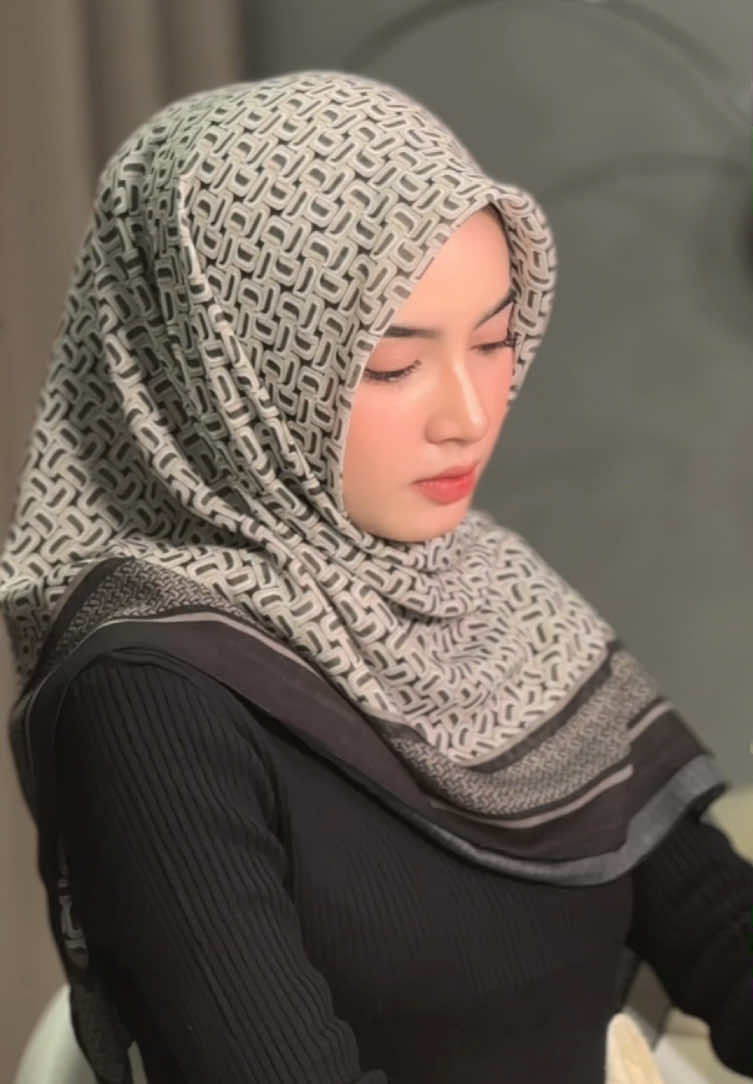 @restiii on eclairs😍❤️‍🔥