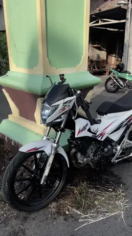 Bodi putih mengartikan??  #satriaf150 #satria #satria150fi_độ_kiểng #satriafu #satriafumodifikasi 