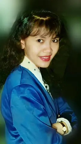 Poppy Mercury - Cinta Yang Tertunda 🎼🎧🖤  #fypシ #poppymercury  #throwback #slowrock  #memories #nostalgia #90s #fyp #music #lagu90an #neverforget #brooklyn #manhattan #music90s #LaguNostalgia90an #PoppyMercuryCintaKitaYangTertunda #nyc 