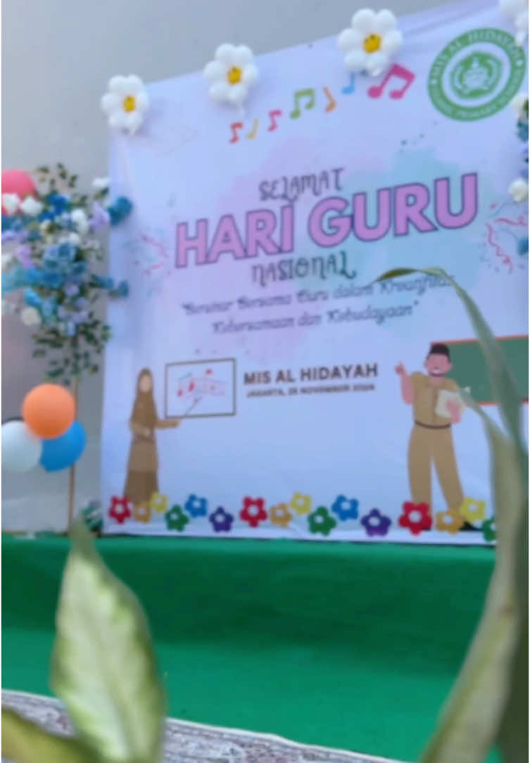 25/11/24 Dekorasi simple Hari Guru nasional 🧑🏻‍🎓👩🏻‍🎓 MIS Al-Hidayah   Whatsapp : 0857-1201-0754 Jangan lupa follow instagram :@flowves.backdrop #backdropjakarta #backdropbogor #backdropmurah #backdroptangsel #backdropdepok #backdropbekasi #backdropjabodetabek #backdropakad #backdroplamaran #backdroprustic #birthdaybackdrop #backdropdecoration