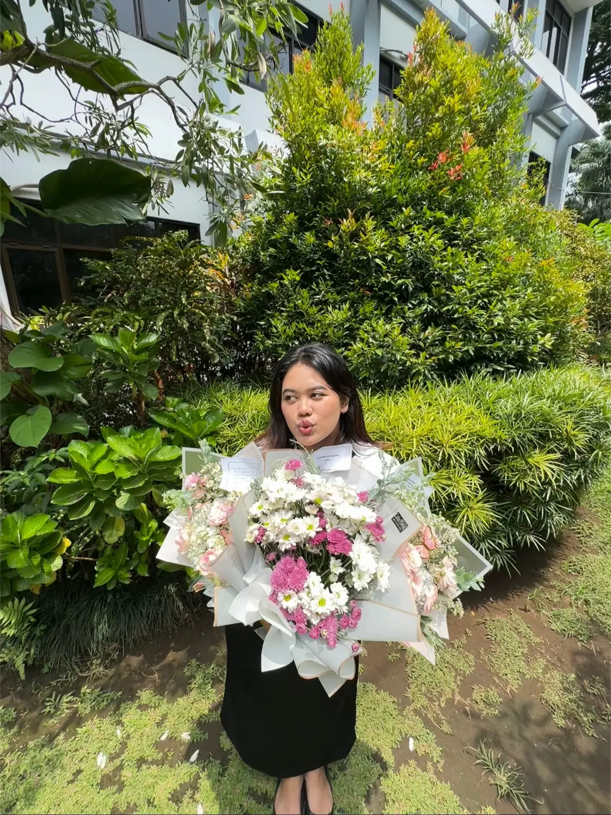 congrats pecinta elsa frozennn, as long as u with me you will have someone who always proud of u, no more stressin semproo lg yaa, love youu💋