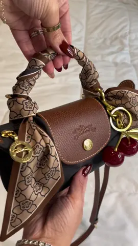 Even more obsessed🤌🏽😍🍒 ✨Everything’s 🔗 in bio✨ #longchamp #pursetok #xmas #longchamplepliage #holiday #purseaccessories #amazon #longchampbag #itbag #christmasgiftideas #winter #longchampmini #xmasgift #longchampgirls #ttshopfinds #christmasgift #amazonfinds #christmaswishlist #viralbags #amazonmusthaves #fyp #amazonfashion 