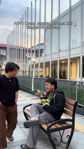 kupat sayur enak gak si ? 